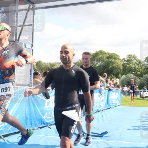 25.08.2024 - Elbe Triathlon Hamburg H.Heesch http://msf.ph/oto/6885488 25.08.2024 11:24:33 Ziel 255, 269, 327, 438, 534, 697 meine-sportfotos.de