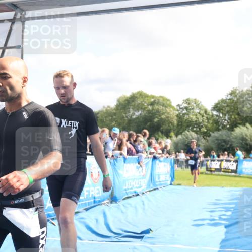 25.08.2024 - Elbe Triathlon Hamburg H.Heesch http://msf.ph/oto/6885493 25.08.2024 11:24:33 Ziel 255, 269, 327, 438, 534, 697 meine-sportfotos.de