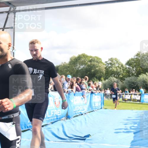 25.08.2024 - Elbe Triathlon Hamburg H.Heesch http://msf.ph/oto/6885495 25.08.2024 11:24:33 Ziel 255, 269, 327, 438, 534, 697 meine-sportfotos.de