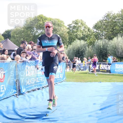 25.08.2024 - Elbe Triathlon Hamburg H.Heesch http://msf.ph/oto/6885499 25.08.2024 11:31:40 Ziel 289, 711, 736, 784 meine-sportfotos.de