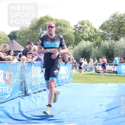 25.08.2024 - Elbe Triathlon Hamburg H.Heesch http://msf.ph/oto/6885503 25.08.2024 11:31:41 Ziel 289, 711, 736, 784 meine-sportfotos.de