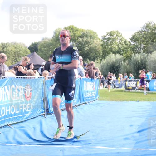 25.08.2024 - Elbe Triathlon Hamburg H.Heesch http://msf.ph/oto/6885511 25.08.2024 11:31:41 Ziel 289, 711, 736, 784 meine-sportfotos.de