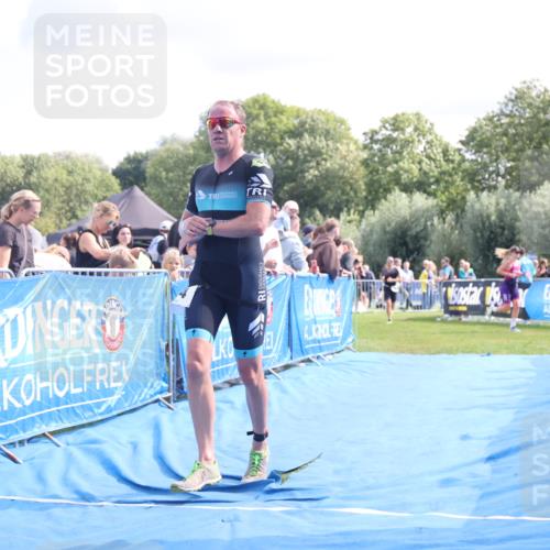 25.08.2024 - Elbe Triathlon Hamburg H.Heesch http://msf.ph/oto/6885513 25.08.2024 11:31:41 Ziel 289, 711, 736, 784 meine-sportfotos.de