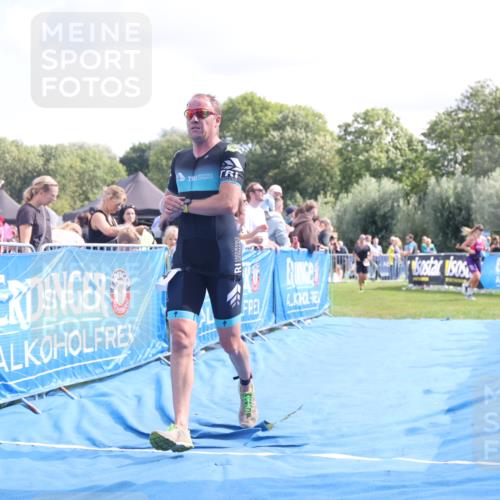 25.08.2024 - Elbe Triathlon Hamburg H.Heesch http://msf.ph/oto/6885515 25.08.2024 11:31:41 Ziel 289, 711, 736, 784 meine-sportfotos.de