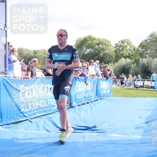 25.08.2024 - Elbe Triathlon Hamburg H.Heesch http://msf.ph/oto/6885527 25.08.2024 11:31:41 Ziel 289, 711, 736, 784 meine-sportfotos.de