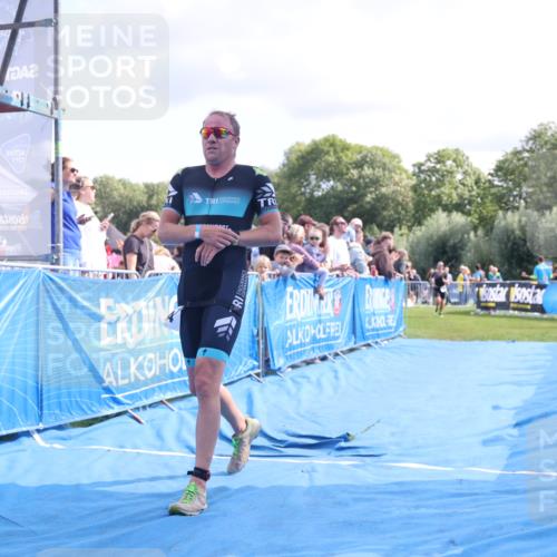 25.08.2024 - Elbe Triathlon Hamburg H.Heesch http://msf.ph/oto/6885531 25.08.2024 11:31:41 Ziel 289, 711, 736, 784 meine-sportfotos.de