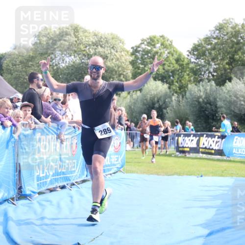 25.08.2024 - Elbe Triathlon Hamburg H.Heesch http://msf.ph/oto/6885545 25.08.2024 11:31:47 Ziel 289, 350, 784 meine-sportfotos.de