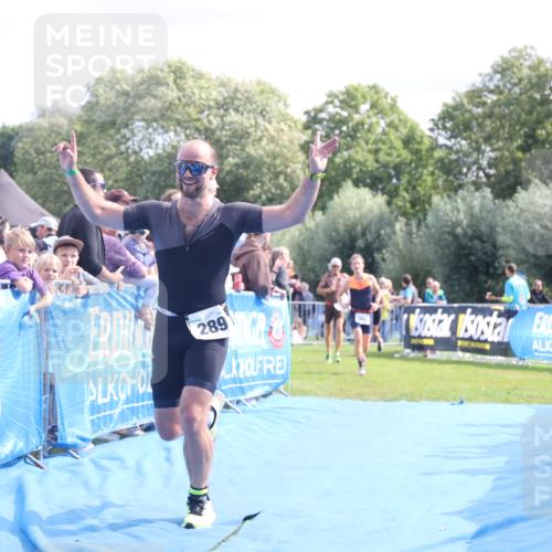 25.08.2024 - Elbe Triathlon Hamburg H.Heesch http://msf.ph/oto/6885551 25.08.2024 11:31:48 Ziel 289, 350, 418, 784 meine-sportfotos.de