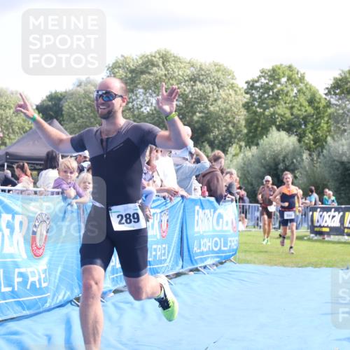 25.08.2024 - Elbe Triathlon Hamburg H.Heesch http://msf.ph/oto/6885553 25.08.2024 11:31:48 Ziel 289, 350, 418, 784 meine-sportfotos.de