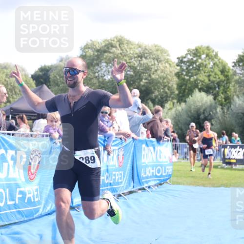 25.08.2024 - Elbe Triathlon Hamburg H.Heesch http://msf.ph/oto/6885555 25.08.2024 11:31:48 Ziel 289, 350, 418, 784 meine-sportfotos.de