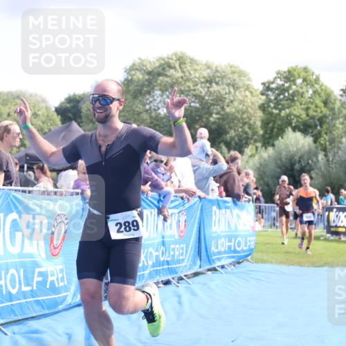 25.08.2024 - Elbe Triathlon Hamburg H.Heesch http://msf.ph/oto/6885557 25.08.2024 11:31:48 Ziel 289, 350, 418, 784 meine-sportfotos.de