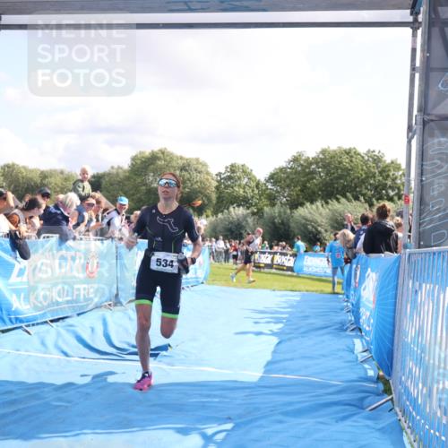 25.08.2024 - Elbe Triathlon Hamburg H.Heesch http://msf.ph/oto/6885559 25.08.2024 11:24:38 Ziel 269, 327, 431, 438, 534, 697 meine-sportfotos.de