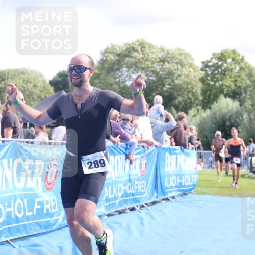 25.08.2024 - Elbe Triathlon Hamburg H.Heesch http://msf.ph/oto/6885560 25.08.2024 11:31:48 Ziel 289, 350, 418, 784 meine-sportfotos.de