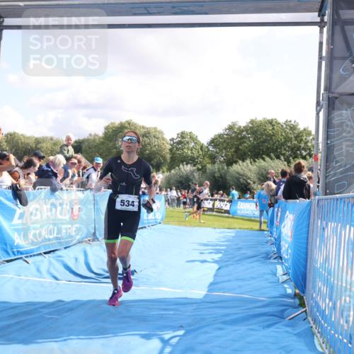 25.08.2024 - Elbe Triathlon Hamburg H.Heesch http://msf.ph/oto/6885562 25.08.2024 11:24:38 Ziel 269, 327, 431, 438, 534, 697 meine-sportfotos.de