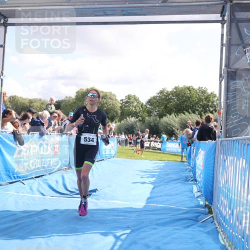 25.08.2024 - Elbe Triathlon Hamburg H.Heesch http://msf.ph/oto/6885564 25.08.2024 11:24:38 Ziel 269, 327, 431, 438, 534, 697 meine-sportfotos.de
