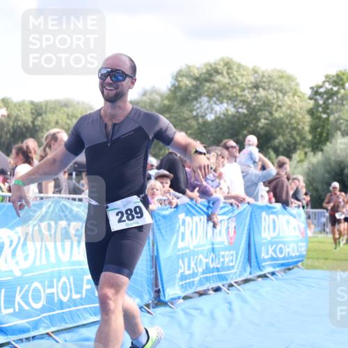 25.08.2024 - Elbe Triathlon Hamburg H.Heesch http://msf.ph/oto/6885565 25.08.2024 11:31:48 Ziel 289, 350, 418, 784 meine-sportfotos.de