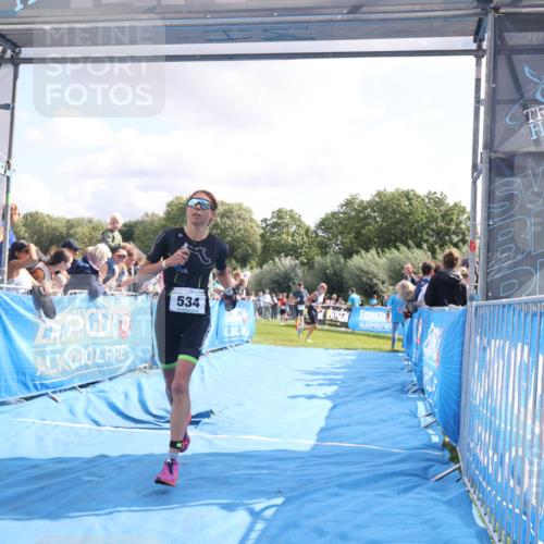 25.08.2024 - Elbe Triathlon Hamburg H.Heesch http://msf.ph/oto/6885566 25.08.2024 11:24:38 Ziel 269, 327, 431, 438, 534, 697 meine-sportfotos.de