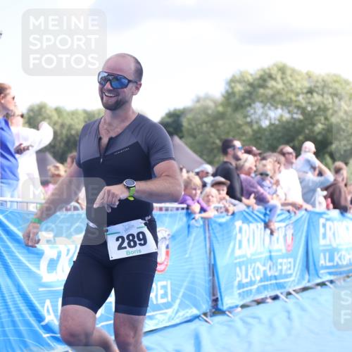 25.08.2024 - Elbe Triathlon Hamburg H.Heesch http://msf.ph/oto/6885572 25.08.2024 11:31:48 Ziel 289, 350, 418, 784 meine-sportfotos.de