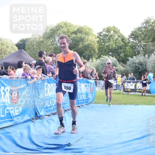 25.08.2024 - Elbe Triathlon Hamburg H.Heesch http://msf.ph/oto/6885580 25.08.2024 11:31:52 Ziel 289, 350, 418 meine-sportfotos.de