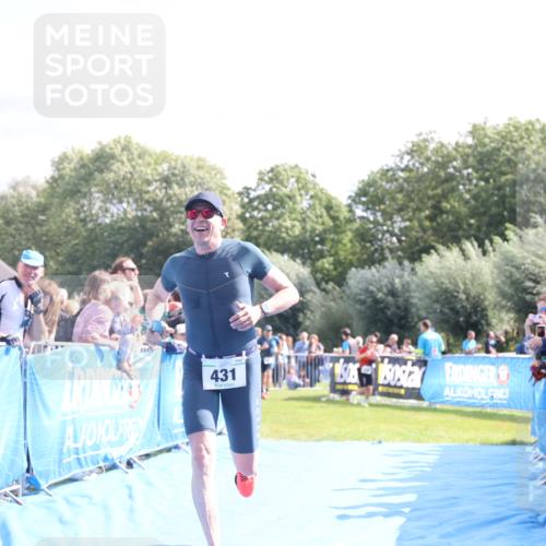 25.08.2024 - Elbe Triathlon Hamburg H.Heesch http://msf.ph/oto/6885583 25.08.2024 11:24:42 Ziel 302, 431, 438, 534 meine-sportfotos.de