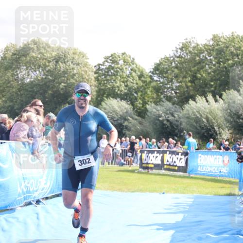 25.08.2024 - Elbe Triathlon Hamburg H.Heesch http://msf.ph/oto/6885615 25.08.2024 11:24:50 Ziel 302, 681 meine-sportfotos.de