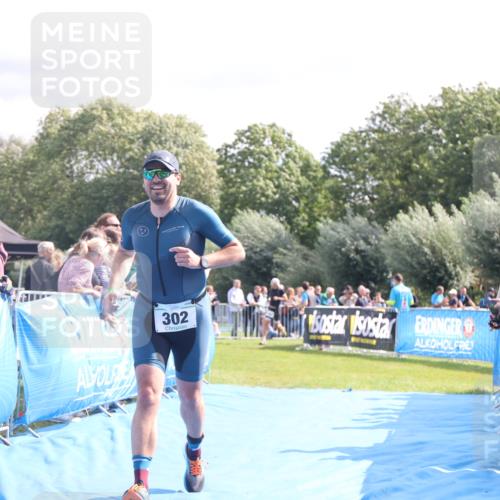 25.08.2024 - Elbe Triathlon Hamburg H.Heesch http://msf.ph/oto/6885623 25.08.2024 11:24:50 Ziel 302, 681 meine-sportfotos.de