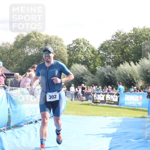 25.08.2024 - Elbe Triathlon Hamburg H.Heesch http://msf.ph/oto/6885625 25.08.2024 11:24:50 Ziel 302, 681 meine-sportfotos.de