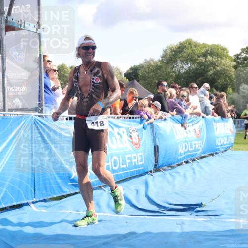 25.08.2024 - Elbe Triathlon Hamburg H.Heesch http://msf.ph/oto/6885632 25.08.2024 11:31:56 Ziel 350, 418, 698, 733 meine-sportfotos.de