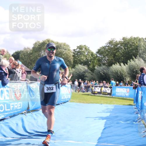 25.08.2024 - Elbe Triathlon Hamburg H.Heesch http://msf.ph/oto/6885639 25.08.2024 11:24:50 Ziel 302, 681 meine-sportfotos.de