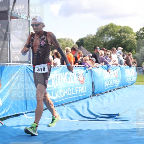 25.08.2024 - Elbe Triathlon Hamburg H.Heesch http://msf.ph/oto/6885644 25.08.2024 11:31:57 Ziel 350, 418, 698, 733 meine-sportfotos.de