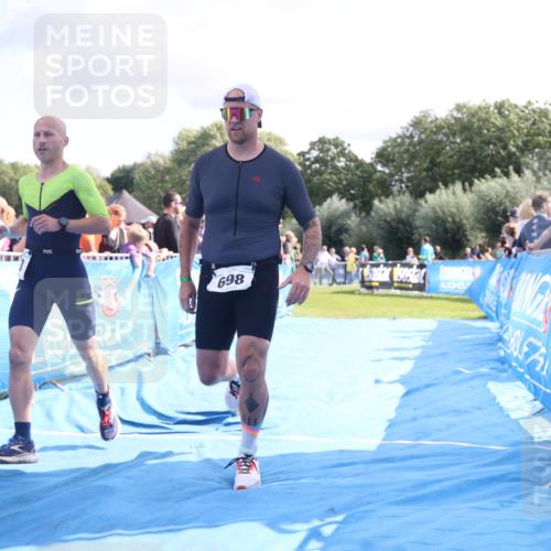 25.08.2024 - Elbe Triathlon Hamburg H.Heesch http://msf.ph/oto/6885689 25.08.2024 11:32:02 Ziel 418, 585, 698, 733 meine-sportfotos.de