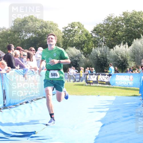25.08.2024 - Elbe Triathlon Hamburg H.Heesch http://msf.ph/oto/6885705 25.08.2024 11:32:07 Ziel 585, 698, 733 meine-sportfotos.de
