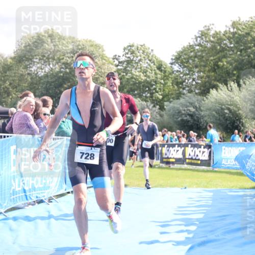 25.08.2024 - Elbe Triathlon Hamburg H.Heesch http://msf.ph/oto/6885785 25.08.2024 11:25:14 Ziel 128, 582, 588, 685, 728, 797, 1600 meine-sportfotos.de