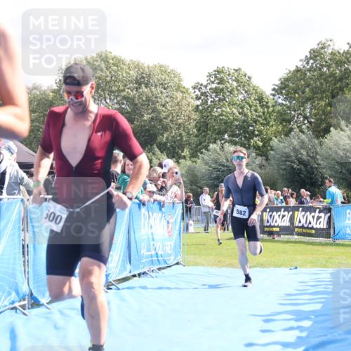 25.08.2024 - Elbe Triathlon Hamburg H.Heesch http://msf.ph/oto/6885805 25.08.2024 11:25:15 Ziel 128, 582, 588, 685, 728, 797, 1600 meine-sportfotos.de