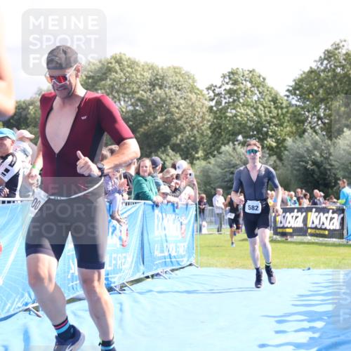25.08.2024 - Elbe Triathlon Hamburg H.Heesch http://msf.ph/oto/6885809 25.08.2024 11:25:15 Ziel 128, 582, 588, 685, 728, 797, 1600 meine-sportfotos.de