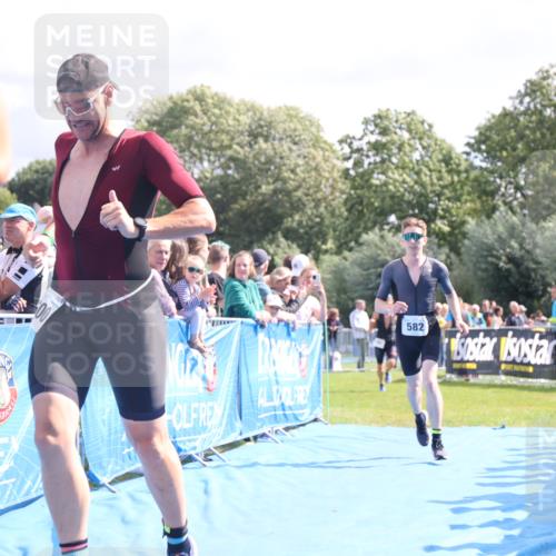 25.08.2024 - Elbe Triathlon Hamburg H.Heesch http://msf.ph/oto/6885811 25.08.2024 11:25:15 Ziel 128, 582, 588, 685, 728, 797, 1600 meine-sportfotos.de