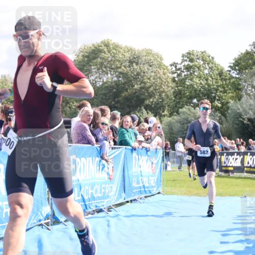 25.08.2024 - Elbe Triathlon Hamburg H.Heesch http://msf.ph/oto/6885816 25.08.2024 11:25:16 Ziel 582, 588, 685, 728, 797, 1600 meine-sportfotos.de