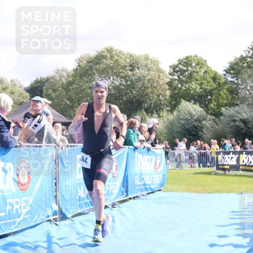 25.08.2024 - Elbe Triathlon Hamburg H.Heesch http://msf.ph/oto/6885841 25.08.2024 11:25:20 Ziel 582, 588, 728, 797, 1600 meine-sportfotos.de