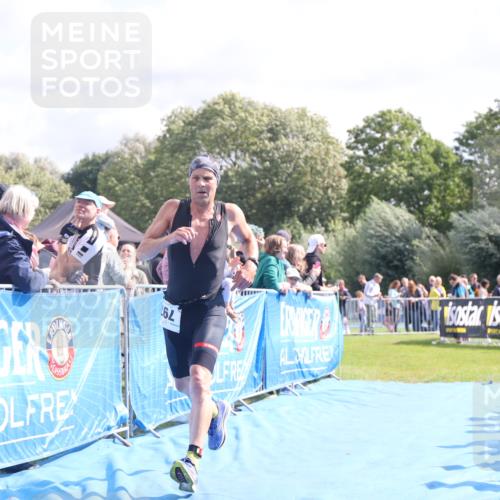 25.08.2024 - Elbe Triathlon Hamburg H.Heesch http://msf.ph/oto/6885843 25.08.2024 11:25:20 Ziel 582, 588, 728, 797, 1600 meine-sportfotos.de