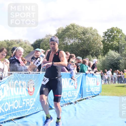 25.08.2024 - Elbe Triathlon Hamburg H.Heesch http://msf.ph/oto/6885853 25.08.2024 11:25:20 Ziel 582, 588, 728, 797, 1600 meine-sportfotos.de