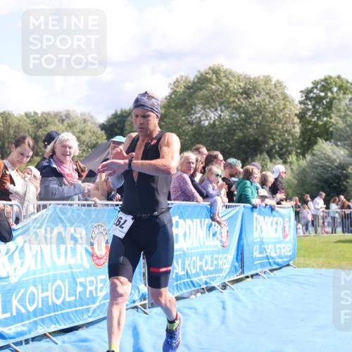 25.08.2024 - Elbe Triathlon Hamburg H.Heesch http://msf.ph/oto/6885857 25.08.2024 11:25:20 Ziel 582, 588, 728, 797, 1600 meine-sportfotos.de