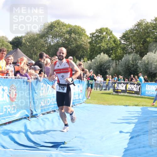 25.08.2024 - Elbe Triathlon Hamburg H.Heesch http://msf.ph/oto/6885862 25.08.2024 11:32:41 Ziel 370, 745 meine-sportfotos.de