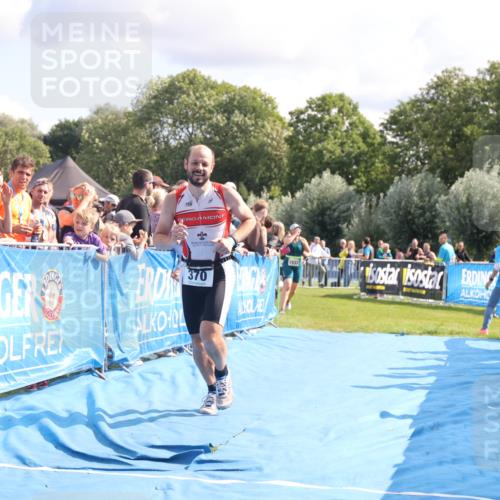 25.08.2024 - Elbe Triathlon Hamburg H.Heesch http://msf.ph/oto/6885864 25.08.2024 11:32:41 Ziel 370, 745 meine-sportfotos.de