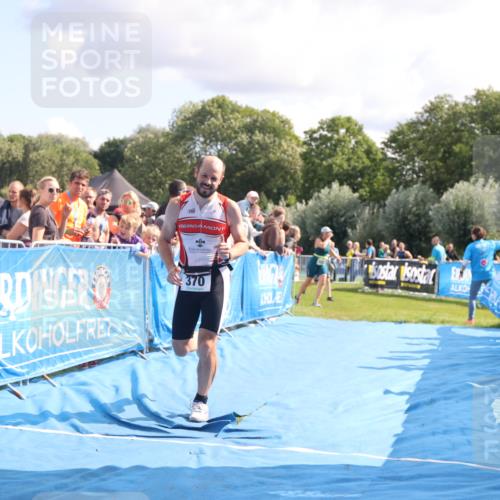 25.08.2024 - Elbe Triathlon Hamburg H.Heesch http://msf.ph/oto/6885874 25.08.2024 11:32:41 Ziel 370, 745 meine-sportfotos.de