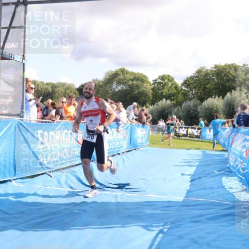 25.08.2024 - Elbe Triathlon Hamburg H.Heesch http://msf.ph/oto/6885890 25.08.2024 11:32:41 Ziel 370, 745 meine-sportfotos.de