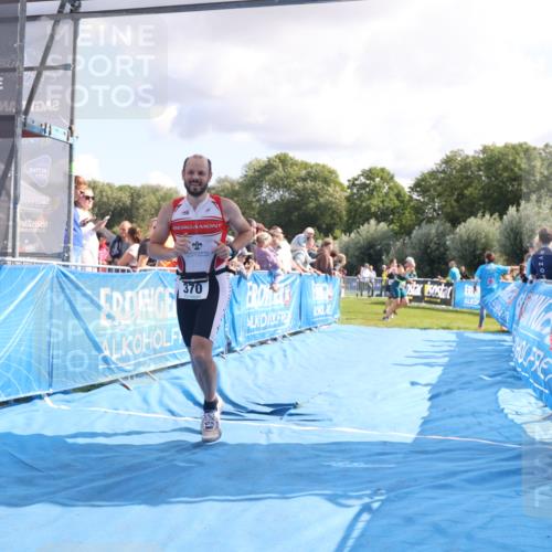 25.08.2024 - Elbe Triathlon Hamburg H.Heesch http://msf.ph/oto/6885896 25.08.2024 11:32:42 Ziel 279, 370, 745 meine-sportfotos.de
