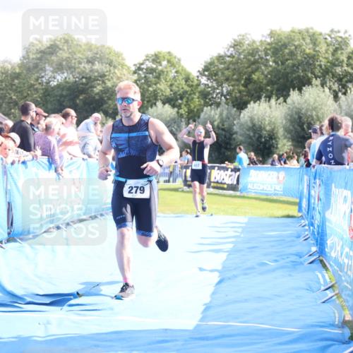 25.08.2024 - Elbe Triathlon Hamburg H.Heesch http://msf.ph/oto/6885909 25.08.2024 11:32:50 Ziel 279, 407 meine-sportfotos.de
