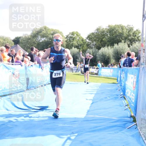 25.08.2024 - Elbe Triathlon Hamburg H.Heesch http://msf.ph/oto/6885919 25.08.2024 11:32:50 Ziel 279, 407 meine-sportfotos.de