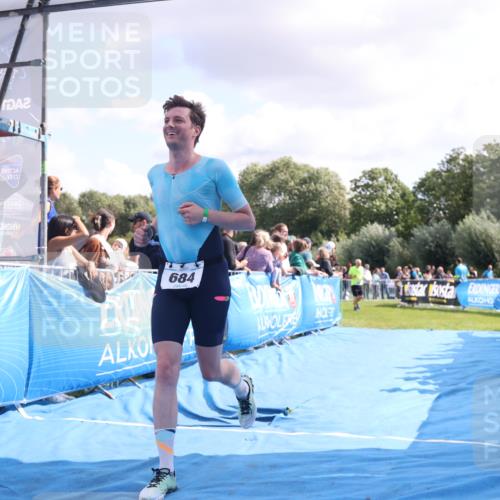 25.08.2024 - Elbe Triathlon Hamburg H.Heesch http://msf.ph/oto/6885920 25.08.2024 11:25:39 Ziel 529, 636, 684 meine-sportfotos.de