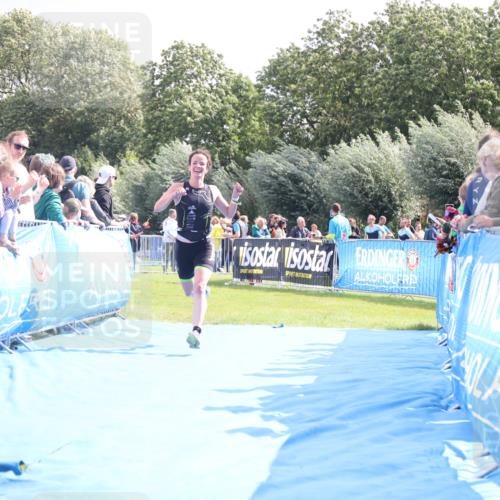25.08.2024 - Elbe Triathlon Hamburg H.Heesch http://msf.ph/oto/6885936 25.08.2024 11:25:45 Ziel 529, 684 meine-sportfotos.de